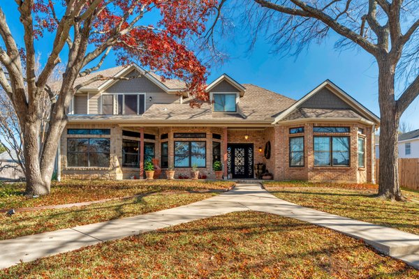 Curb Appeal - If you've been wanting to elevate your curb appeal without adding more landscaping consider an investment that looks great year around and lasts a lifetime. Curb Appeal - If you've been wanting to elevate your curb appeal without adding more landscaping consider an investment that looks great year around and lasts a lifetime.