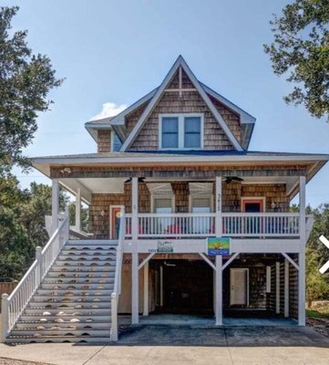 OBX Home for Sale - 3412 S Linda Ln, Nags Head NC - This beautiful, Nags Head style home has: 5 bedrooms, 4 and a half baths, 2 king master bedrooms, pool (10x20) with poolside bar, hot tub, volleyball court, 2 screened-in porches and plenty of space (3069 sq ft). For more information go to www.brindleyobxsales.com