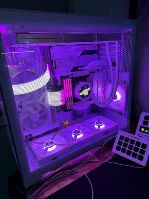 PC Builds - These are a few of my builds and setups. From small form factor to flashy rgb builds, i'm here to guide you! PC Builds - These are a few of my builds and setups. From small form factor to flashy rgb builds, i'm here to guide you!