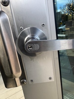 Commercial lock rekey - Commercial lever lock rekey Commercial lock rekey - Commercial lever lock rekey