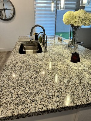 Granite Countertops - Portfolio showcases granite work completed Granite Countertops - Portfolio showcases granite work completed