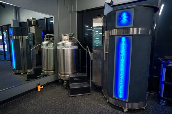 Cryo Therapy - Primitive Movement by Swole AF Gym offers cryotherapy as a cutting-edge recovery modality with an in-house cryo chamber by Cryo Innovations. This advanced cold therapy treatment is designed to reduce inflammation, promote muscle recovery, and enhance overall performance. Additional benefits include boosting energy levels, improving muscle performance, and supporting skin healing, making it an effective tool for both athletes and those seeking overall wellness.
Whether you're recovering from a tough workout or looking to optimize your performance, cryotherapy provides a quick and powerful solution to help you feel and perform at your best.