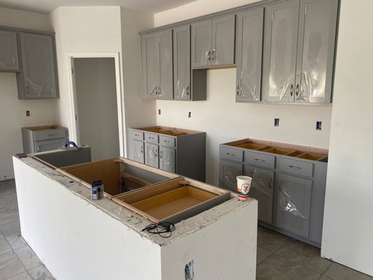 Brand New House - This was a brand new house with a new countertop✨