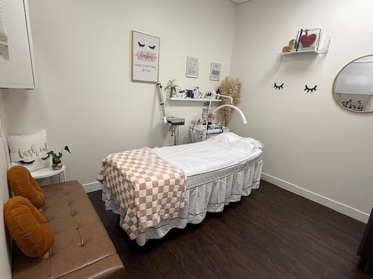 Our Space - Enjoy your appointment in a clean, modern, and private studio located inside Phenix Salon Suites. Eling prioritizes sanitation and comfort: the space is regularly disinfected, thoughtfully decorated with cozy touches, and designed for your relaxation—just ask all her clients who’ve napped through appointments! Our Space - Enjoy your appointment in a clean, modern, and private studio located inside Phenix Salon Suites. Eling prioritizes sanitation and comfort: the space is regularly disinfected, thoughtfully decorated with cozy touches, and designed for your relaxation—just ask all her clients who’ve napped through appointments!