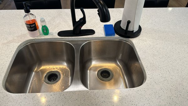 Residential Cleaning - This cleaning was done on a 3 bed/ 3 bath home