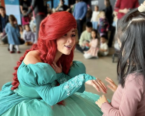 👑Princesses - Step into a fairytale with real princesses who bring magic, music, and royal charm to your celebration. 👑Princesses - Step into a fairytale with real princesses who bring magic, music, and royal charm to your celebration.