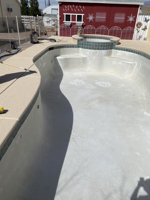 Complete Sand Blast and Acid  Wash - This remodel consisted of sand blasting followed by acid wash to restore this pool to new!

Call or text us today for your free consultation!