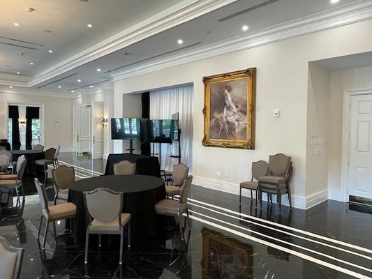 Golden Ocala Golf and Equestrian Club - Beautiful commercial 54” Vinyl Wallcoverings for Golden Ocala Golf and Equestrian Club. Golden Ocala Golf and Equestrian Club - Beautiful commercial 54” Vinyl Wallcoverings for Golden Ocala Golf and Equestrian Club.