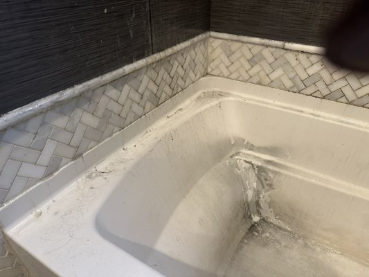 Dee cleaning - a deep cleaning was carried out in a bathroom