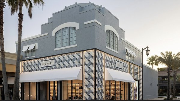 GUCCI Jacksonville - GUCCI Store in Jacksonville. All floors, marble and marble facade was done by Pro Force Services.