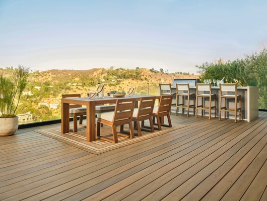Hollywood Hills Hillside Deck - #DECKS #deckdesign #compositedecking #deckbuilder #backyarddesign #outdoorliving #landscapedesign #outdoorkitchen #fireplace Hollywood Hills Hillside Deck - #DECKS #deckdesign #compositedecking #deckbuilder #backyarddesign #outdoorliving #landscapedesign #outdoorkitchen #fireplace