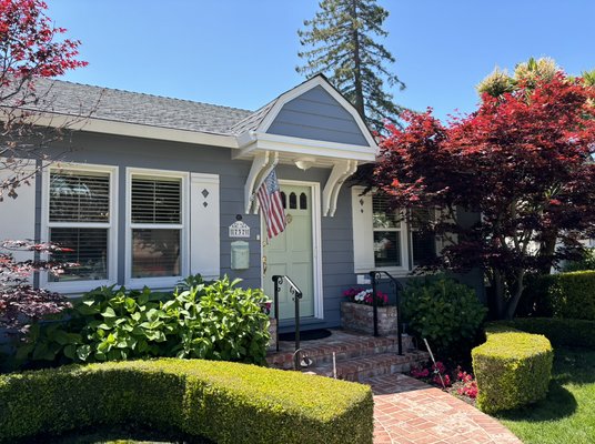 Charming Home with Crystal-Clear Windows - This charming home got a full window refresh, leaving every pane sparkling and streak-free! Clean windows not only brighten up the interior but also enhance curb appeal—perfect for showing off beautiful landscaping like this.
Our team took care to ensure every detail was just right, from the large front windows to the smaller, trickier ones. Now, this home is ready to shine in the sun! If your windows could use a little TLC, we’d love to help! Charming Home with Crystal-Clear Windows - This charming home got a full window refresh, leaving every pane sparkling and streak-free! Clean windows not only brighten up the interior but also enhance curb appeal—perfect for showing off beautiful landscaping like this.
Our team took care to ensure every detail was just right, from the large front windows to the smaller, trickier ones. Now, this home is ready to shine in the sun! If your windows could use a little TLC, we’d love to help!
