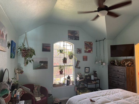 Bedroom/bathroom Repaint ( 3 colors ) - This repaint was done in a bedroom with an interesting accent feature. Loved helping this accent pop and just loved the way it turned out 😊
