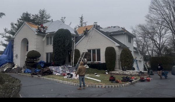 Roof for Eon in Manalapan New Jersey - This project was done in timely matter with with all GAF timberline materials from start to beginning