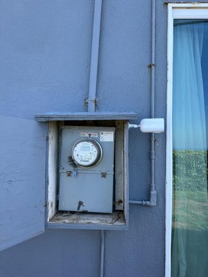 Exterior Service Upgrade. - Another clean upgrade for a Bay Area home. When you want it done right the first time, call Bit Electrical.

Transforming outdated electrical systems into modern, reliable power — one home at a time.