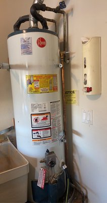 Tankless swap - Swap 12 year old Rheem 40 gallon water heat to new endless hot water heater. Client wanted to have the luxury to shower for hours with out running out of hot water. Tankless also is more efficient and latest longer, they didn’t want to worry about changing their water heater for many years..Call Today (310)988-0847 Tankless swap - Swap 12 year old Rheem 40 gallon water heat to new endless hot water heater. Client wanted to have the luxury to shower for hours with out running out of hot water. Tankless also is more efficient and latest longer, they didn’t want to worry about changing their water heater for many years..Call Today (310)988-0847