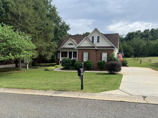 Front to Back! - Adding curb appeal to this beautiful home! Front to Back! - Adding curb appeal to this beautiful home!