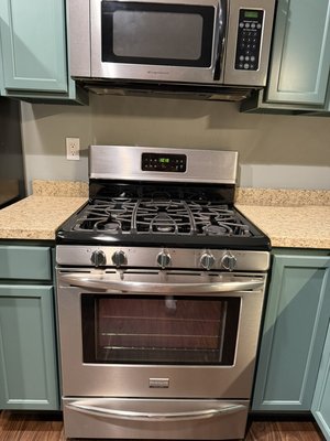 MOVE IN CLEAN AFTER RESULTS - One of our many after showings for our services!
If you like what you see please contact us for a free quote today! MOVE IN CLEAN AFTER RESULTS - One of our many after showings for our services!
If you like what you see please contact us for a free quote today!