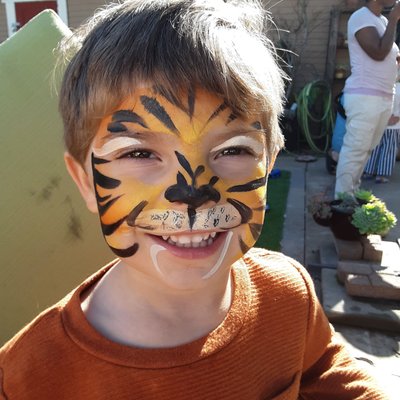 Face painting to liven up any event - Face paint for any age!