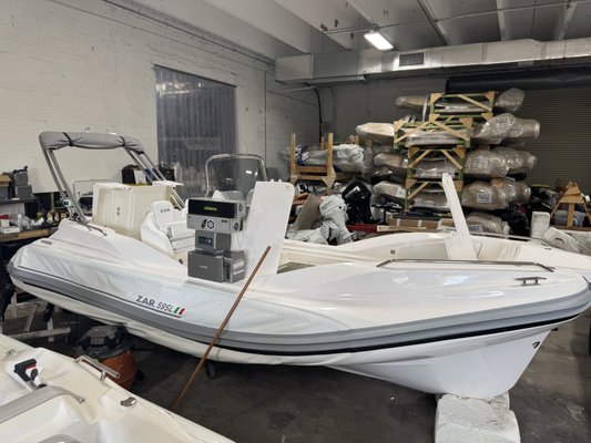 Boat show Everyday Showroom! - See lots of boats on display! Boat show Everyday Showroom! - See lots of boats on display!