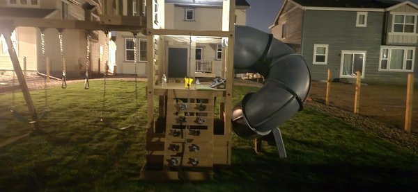 Gorilla playground - This project was just finished and took about 30 man hours. It was definitely fun and challenging. I would love to build another one so I've added it to my list of services. Gorilla playground - This project was just finished and took about 30 man hours. It was definitely fun and challenging. I would love to build another one so I've added it to my list of services.