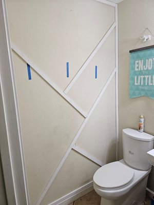 Accented wallz - This is a black accented wall in a bathroom. Enjoy! Accented wallz - This is a black accented wall in a bathroom. Enjoy!