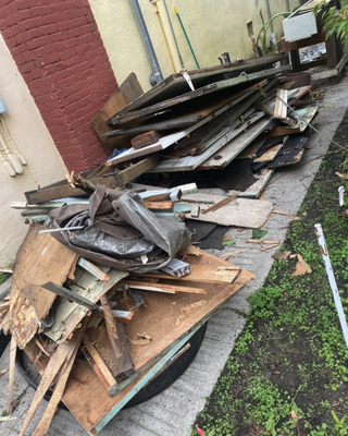 Commercial junk removal - Call us for all your commercial junk removal needs Commercial junk removal - Call us for all your commercial junk removal needs