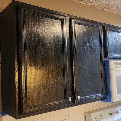kitchen cabinet stain - Customer wanted oak cabinets stained in a dark, rich color.