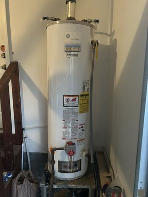 Gas Water Heater Replacement - This existing water heater made it for 20 years and finally quit working. We replaced it that day