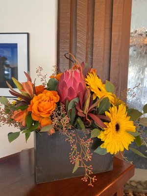 Party arrangements - This are a few of the arrangements provided for a corporate party. Party arrangements - This are a few of the arrangements provided for a corporate party.