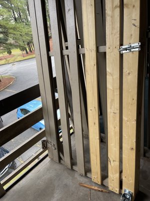 Fixing sagging wood door and split wood panels - If your door is looking a bit saggy, fear not! A few quick adjustments can have it looking good as new in no time. #DIYhomerepair Fixing sagging wood door and split wood panels - If your door is looking a bit saggy, fear not! A few quick adjustments can have it looking good as new in no time. #DIYhomerepair