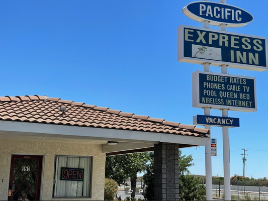Hotel & Pool - Passing through Merced with a long drive ahead? Get some rest and a satisfying meal at Pacific Express Inn in Merced. Pacific Express Inn is located near a range of parking facilities, making parking during your stay quick and easy. 

Why spring for a hotel when you can get a motel that's just as nice but half the price? Pacific Express Inn is a great lodging option in Merced.  so start planning your stay today. 

Call and book now. These rooms fill up quick all year!