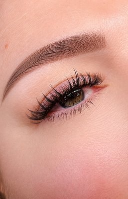 💓Textured Lash Extensions 💓with LED lash extensions - LED Lash Extensions offer several advantages for textured designs: Precise Spike Placement/Better Direction Retention/Immediate Water Resistance/Improved Longevity/ less sensitivity for eyes