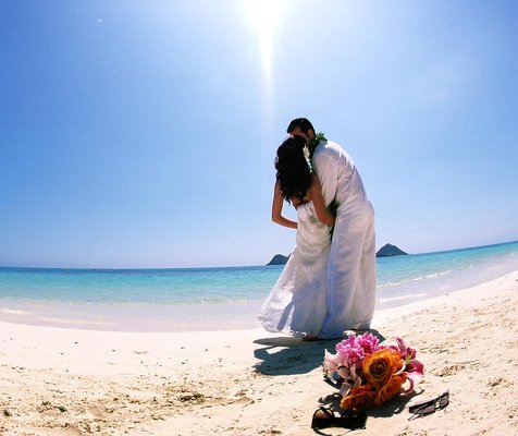 Beach Weddings - Seaside Strings will add a touch of class and elegance to your wedding day. Beach Weddings - Seaside Strings will add a touch of class and elegance to your wedding day.