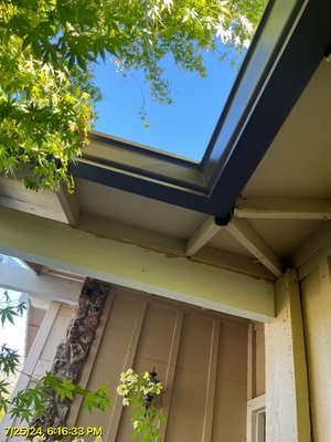 New aluminum K-style gutters and gutter guards - We installed new harvest brown and black aluminum K-style gutters, complete with aluminum downspouts, ensuring both style and durability. New aluminum K-style gutters and gutter guards - We installed new harvest brown and black aluminum K-style gutters, complete with aluminum downspouts, ensuring both style and durability.