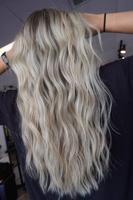 Blondes - Even highlights can be personalized to your maintenance preference.