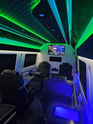 24/7 Event & VIP Service - Day or night, count on WiseWay for punctual pick-up, drop-off, and stand-by luxury transport. Available around the clock for any occasion, our team delivers professional service and peace of mind—making every event smooth and stress-free.