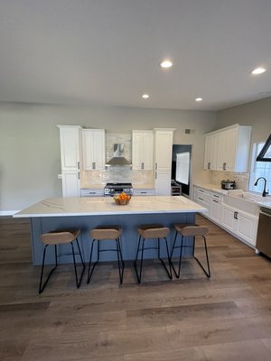 Full kitchen remodel - An old kitchen that got a water damage. We were able to help the homeowner get a full kitchen remodel by working with their insurance company. We helped them in the cliam process and getting the repair estimate approved so we can finish the job with a minimum out of pocket for the homeowner.