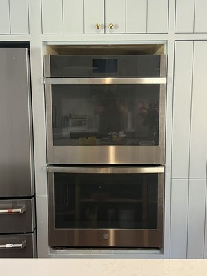 GE double oven does not turn on after the self-clean cycle. - During the diagnosis it was found that the high-limit safety switch failed after the oven self-clean cycle. GE double oven does not turn on after the self-clean cycle. - During the diagnosis it was found that the high-limit safety switch failed after the oven self-clean cycle.
