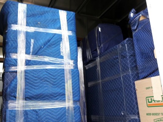 Furniture moving - Contact us for your next move! Furniture moving - Contact us for your next move!