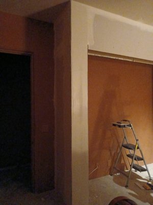 Venetian plaster - framed closed, drywall and Venetian plaster Venetian plaster - framed closed, drywall and Venetian plaster
