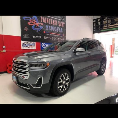 2021 GMC Acadia with a good smash on the liftgate - 2021 GMC Acadia with a good smash on the liftgate right on the edge, repaired with Paintless Dent Repair no Painting no Fillers 2021 GMC Acadia with a good smash on the liftgate - 2021 GMC Acadia with a good smash on the liftgate right on the edge, repaired with Paintless Dent Repair no Painting no Fillers