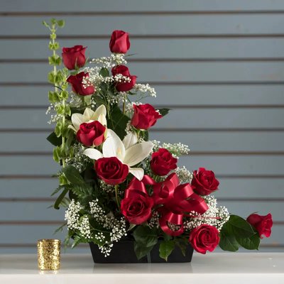 Valentines - Pre-order your Valentines Flower arrangement on our website!
