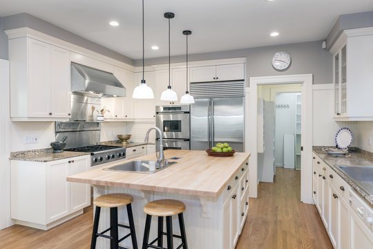 Kitchen and Dining Room Remodels - Beautify your living space. Call today!