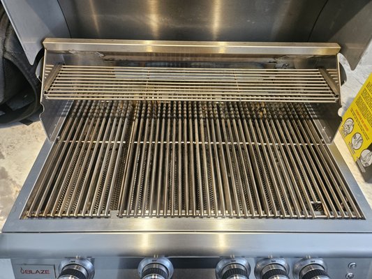 sparkle in the Esplanade - This customer only used this grill a few times and wanted it cleaned before a party.
Came out looking amazing. I forgot to get picks before. This does show that if you get it cleaned on the regular, your grill can still look amazing. sparkle in the Esplanade - This customer only used this grill a few times and wanted it cleaned before a party.
Came out looking amazing. I forgot to get picks before. This does show that if you get it cleaned on the regular, your grill can still look amazing.