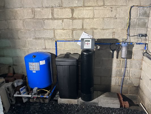 Water Softener Install and Service - Installed Pressure Tank, New water Softener UV light and also Reverse Osmosis drinking water system 
Now this customer has pure and safe water to use