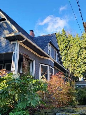 Aluminum Gutter Installation - This home now has all new 5K seamless gutters that not only look great but also function properly! Aluminum Gutter Installation - This home now has all new 5K seamless gutters that not only look great but also function properly!