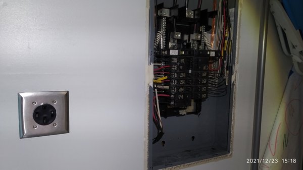 Installation of 14-50R outlet receptacle for Tesla car charger - Installed outlet receptacle 14-50 for Tesla car charger