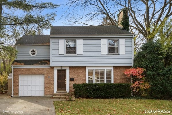 930 Bob O Link Road, Highland Park - This was our most desirable listing of the year! These sellers were under contract on their next home and needed to get this home on the market in a hurry. They hustled to get the house de-cluttered and a new refrigerator installed in a matter of days. Upon activating the listing in the MLS, we had 10 showing requests within the first two hours. Our first offer came in by the end of the evening. We received a few more offers the following day and our sellers were able to secure a deal at 8.5% over the asking price with favorable inspection, appraisal and closing terms. 930 Bob O Link Road, Highland Park - This was our most desirable listing of the year! These sellers were under contract on their next home and needed to get this home on the market in a hurry. They hustled to get the house de-cluttered and a new refrigerator installed in a matter of days. Upon activating the listing in the MLS, we had 10 showing requests within the first two hours. Our first offer came in by the end of the evening. We received a few more offers the following day and our sellers were able to secure a deal at 8.5% over the asking price with favorable inspection, appraisal and closing terms.