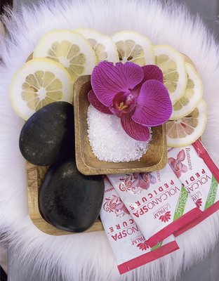 Deluxe Pedicure by Chan's Nails & Spa - Beyond your regular pedicure!

We present a weekend retreat through our Deluxe and Luxury Pedicure. 

Ask us more when you come in!